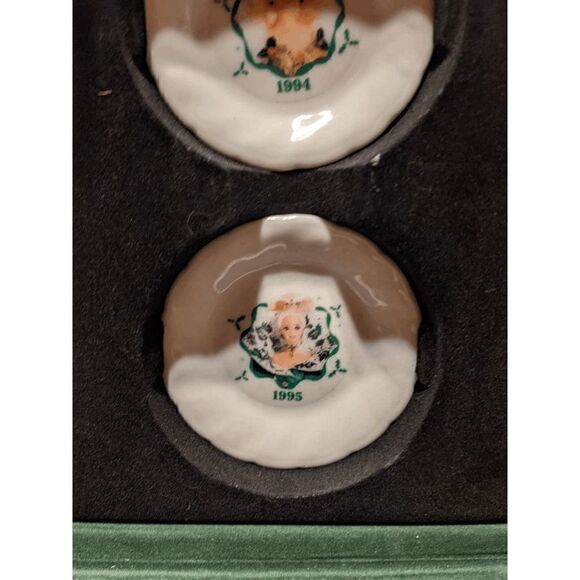 Vintage Chilton Globe Holiday Barbie China Tea Set 1988-91 Wooden Box - Picture 6 of 11